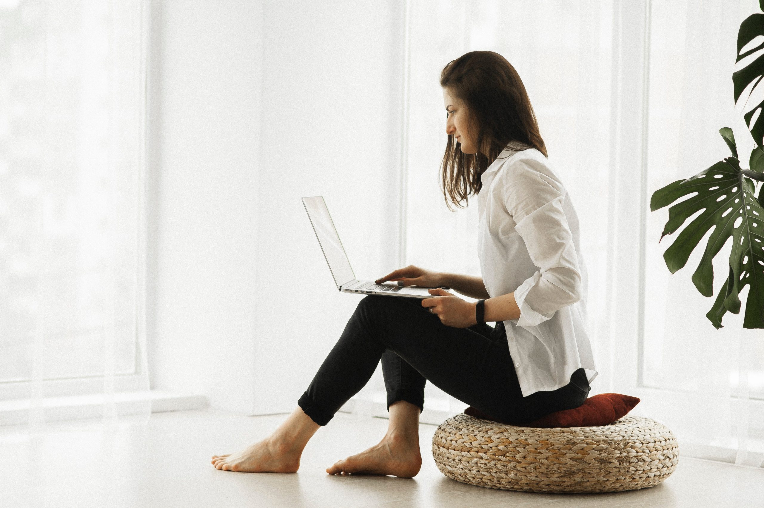 Woman with laptop 